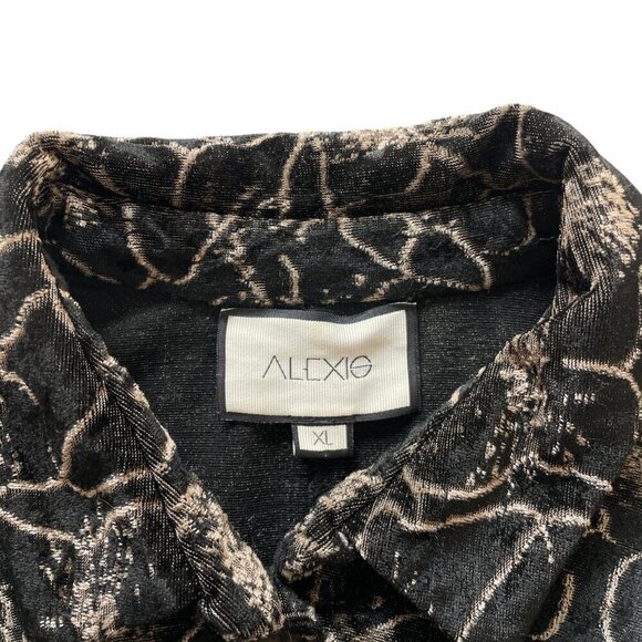 Alexis Belita Floral Jacquard Romper Black Silver Metallic Short Sleeve - Picture 7 of 9